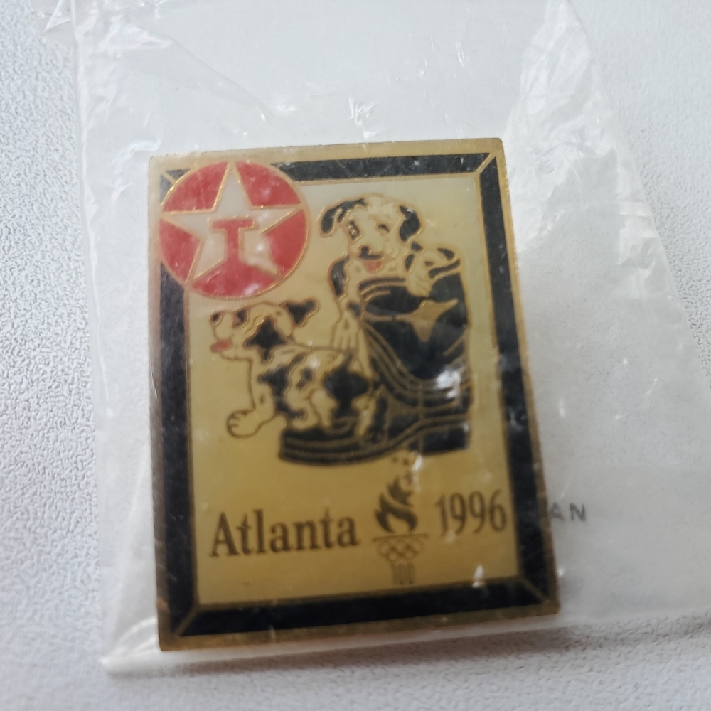 Texaco Atlanta 1996 Olympics Dalmatian Puppies with Fireman Boot Lapel Pin NWT